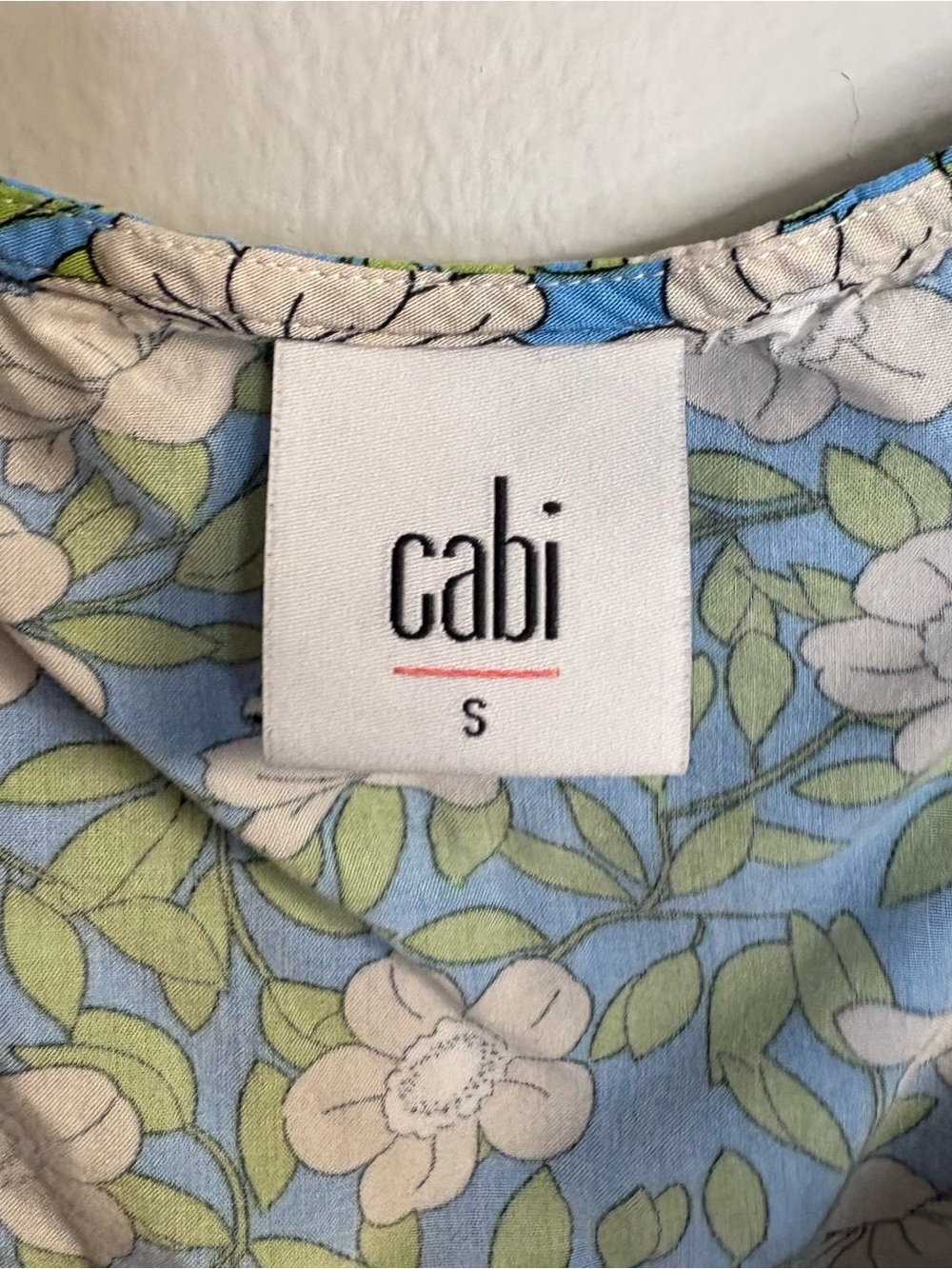 CAbi Blue & Green Floral V-Neck Satin Cami - Picture 5 of 6